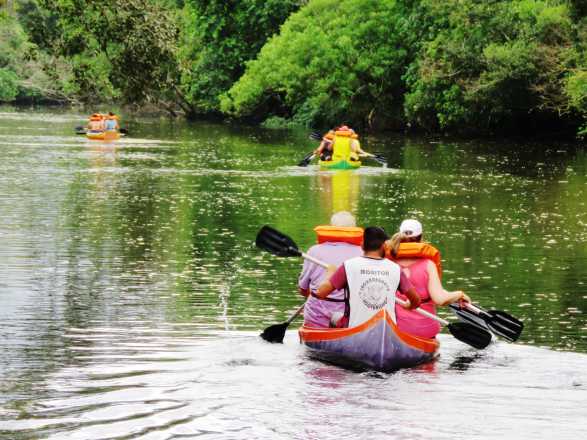 canoa canadense